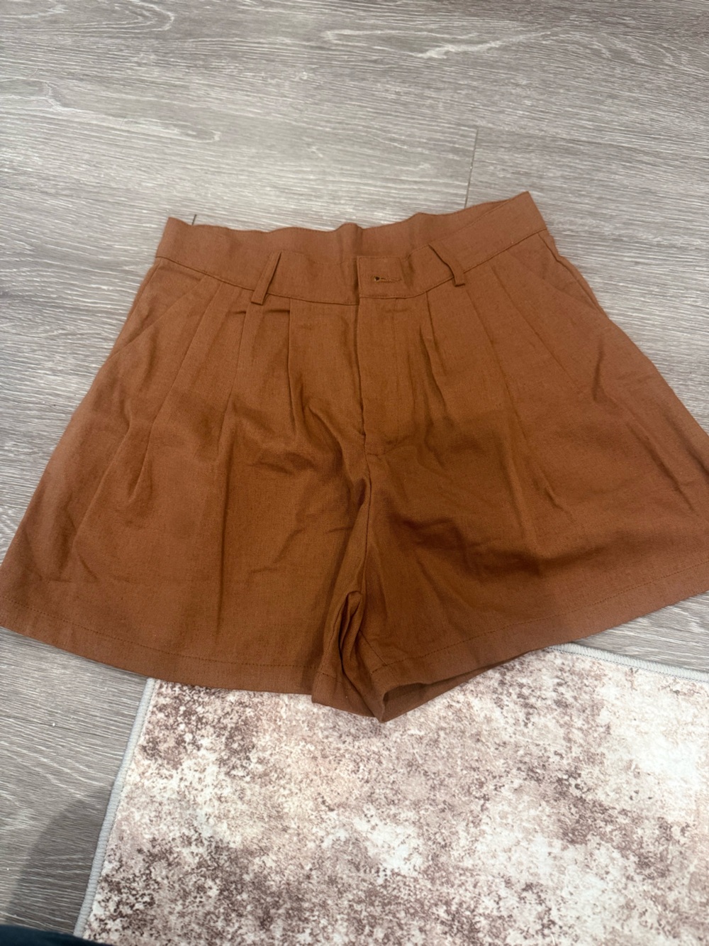 SHEIN High-Waist Cognac Pleated Women's Shorts